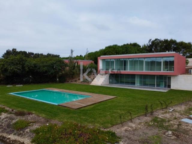 Magnifica Moradia com Assinatura de Arquiteto em Golf do Bom Sucesso