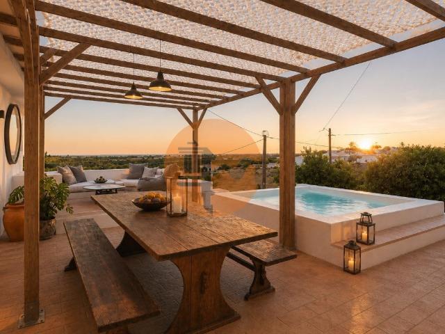 Magnífica Moradia de Charme com Vista Panorâmica Deslumbrant. 79m² Altura
