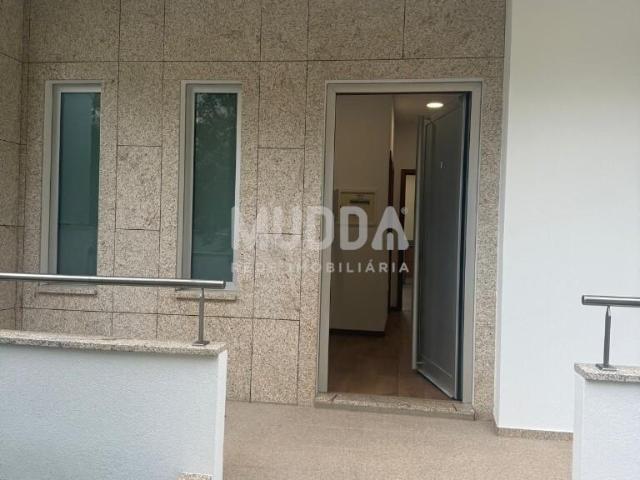 Magnifica Moradia Geminada T4 em São Roque
