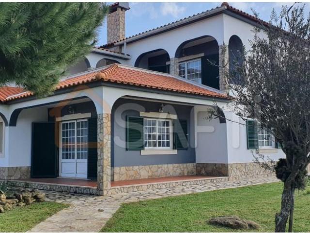 Magnifica Moradia isolada em Santa Barbara / Lourinhã 287m² Santa Bárbara