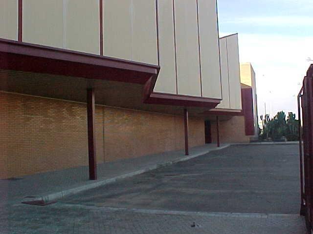 MAGNÍFICA NAVE CON OFICINAS