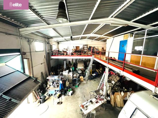 MAGNIFICA NAVE EN EL POLÍGONO INDUSTRIAL EL PORTAL JEREZ