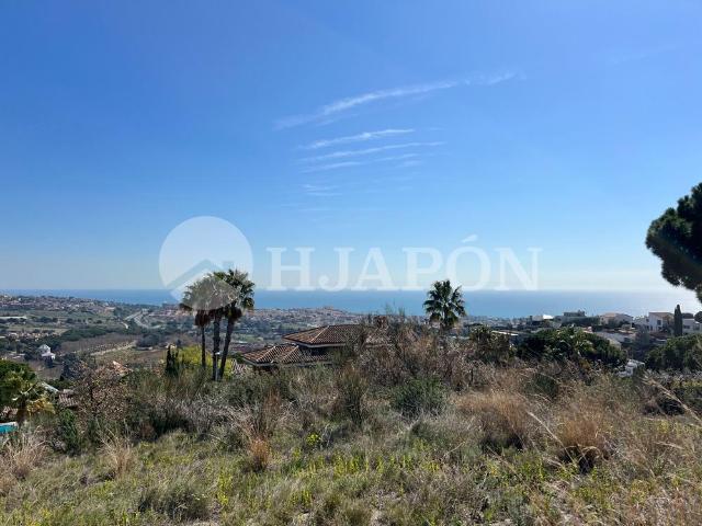 Magnífica parcela en Alella con vistas increíbles al mar