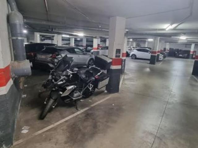 Magnífica plaza de parking en Marianao Sant Boi de Llobregat !