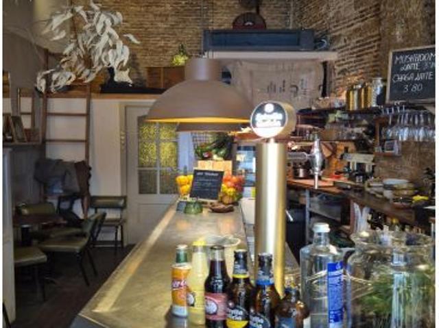 MAGNÍFICA PROPIEDAD VIVIENDA Y LOCAL EN CALLE DIARIO CÓRDOBA!