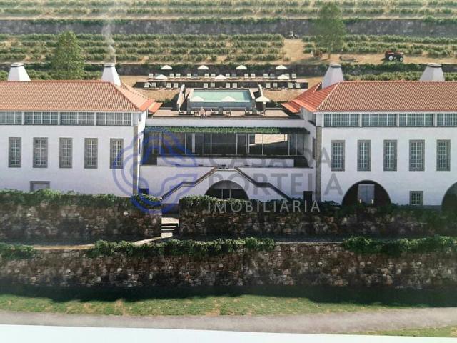 Magnifica quinta para recuperar com 1413 m2 de área de const. 1325m² Oliveira Santa Maria
