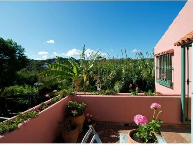 Magnifica vivienda con establos para caballos || CABANILLAS PROPIEDADES