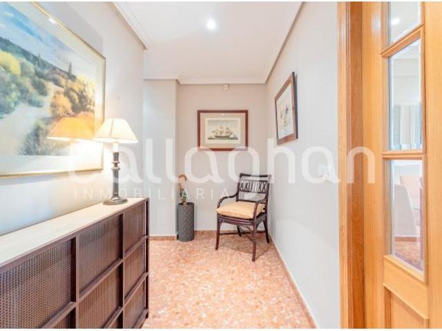 Magnífica vivienda de 3 dormitorios junto a Ángel Guimerà y el centro de Valencia