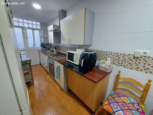 MAGNIFICA VIVIENDA DE 2 PLANTAS Y AZOTEA EN ZONA EL POTRO/ SAN PEDRO, CON GARAJE OPCIONAL
