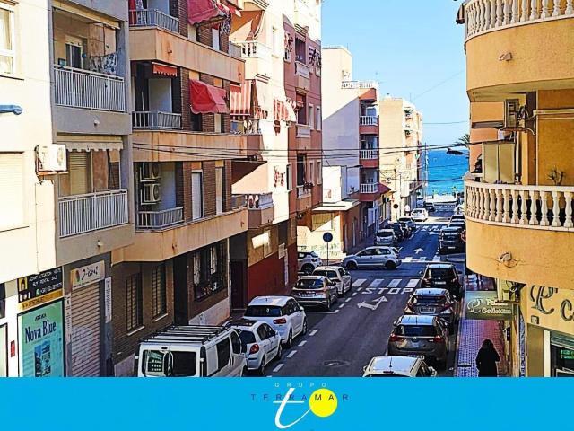 MAGNIFICA VIVIENDA EN EL CENTRO DE TORREVIEJA A UNOS PASOS DE LA PLAY Y PASEO MARITIMO, IDONEA PARA VIVIR TODO EL AÑO