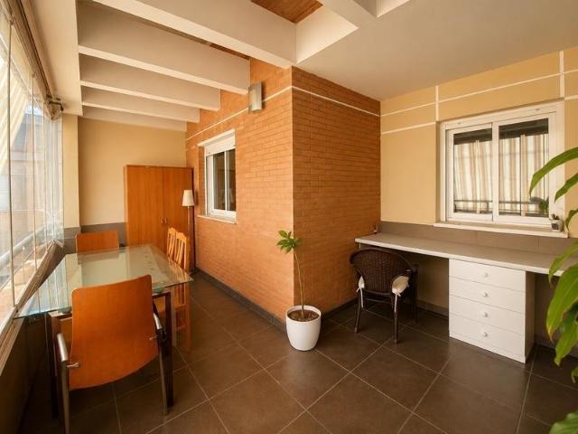 MAGNÍFICA VIVIENDA EN TEATINOS, EN UNA DE LAS ZONAS MÁS DEMANDADAS