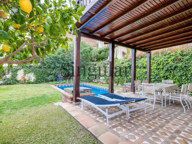 Magnífica vivienda situada en una de las zonas más tranquilas y demandadas de Esplugues de Llobregat