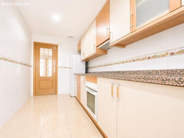 MAGNIFICA VIVIENDA + PLAZA DE GARAJE SITUADA EN LA PLAZA DE ESPAÑA
