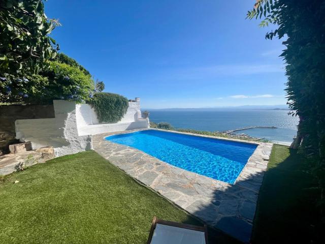 Magnífica villa de 215 m2 con impresionantes vistas panorámi. 215m² Roses