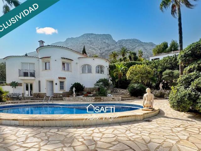 Magnífica villa en Dénia, con vista Mar