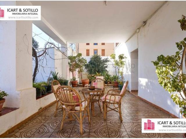 MAGNIFICA VILLA EN LES CASES D´ALCANAR