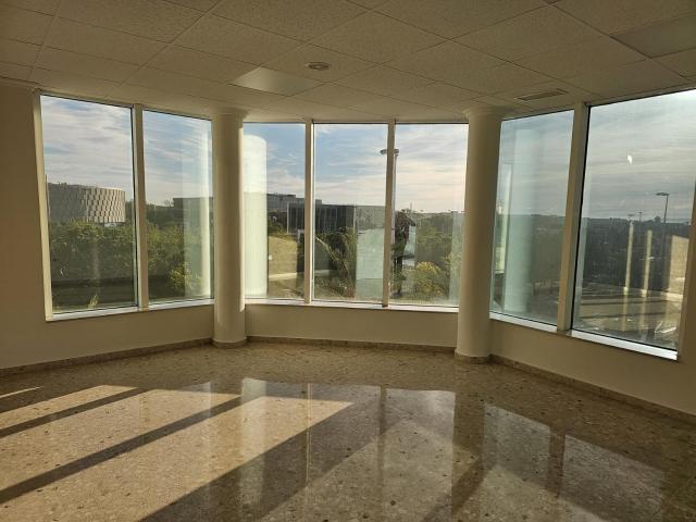 MAGNIFICAS OFICINAS EN ALQUILER EN PARQUE EMPRESARIAL
