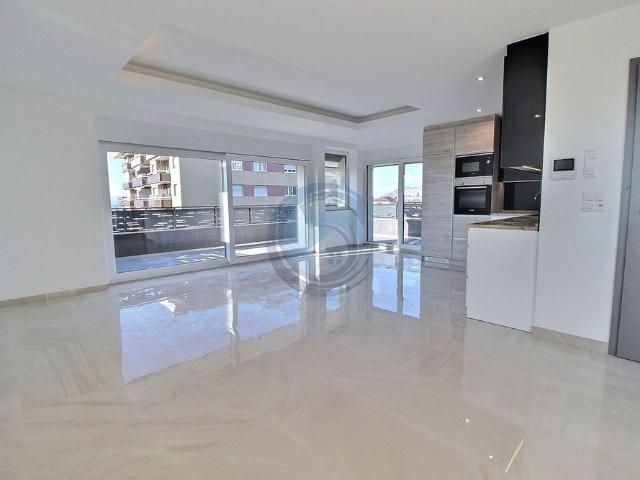 MAGNIFICENT 4.5 ROOM STANDING APARTMENT WITH BALCONIES