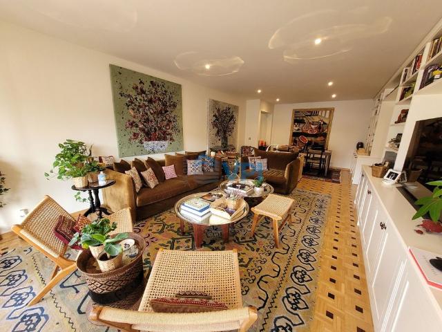 Magnificent 6 room apartment located in the heart of Champel