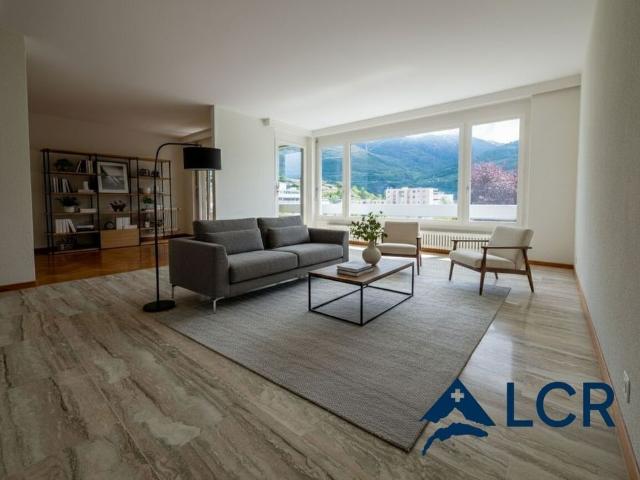 Magnificent apartment of 4.5P / 3 CHB / 1 Bathroom / 1 Balcony