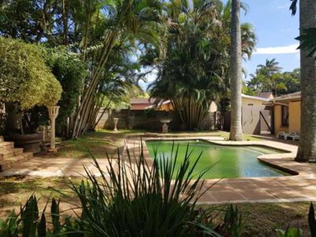 magnificent family home with large f.