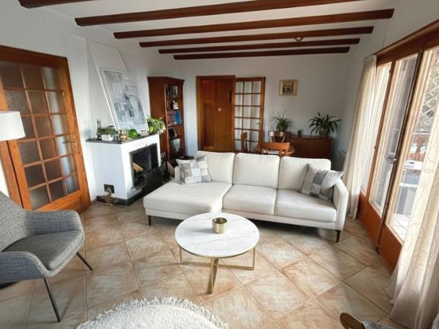Magnificent family home in St Légier with lake view