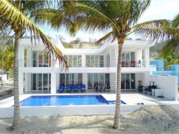 Magnificent Matal: Se Vende Casa Frente al Mar en El Matal