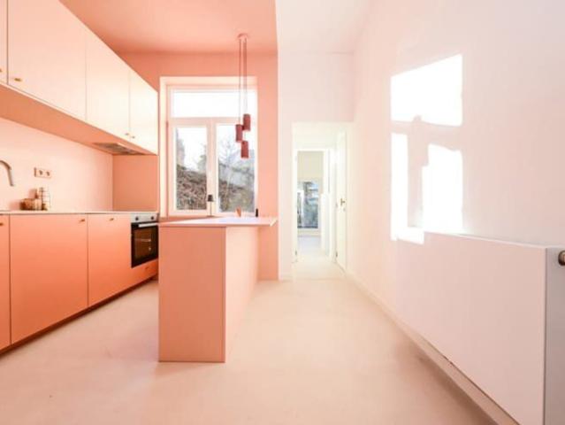 MAGNIFICENT MOVE IN READY APARTMENT – COMPLETELY RENOVATED