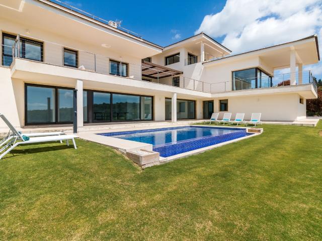 Magnificient Sotogrande Villa for Rent in La Reserva of Sotogrande