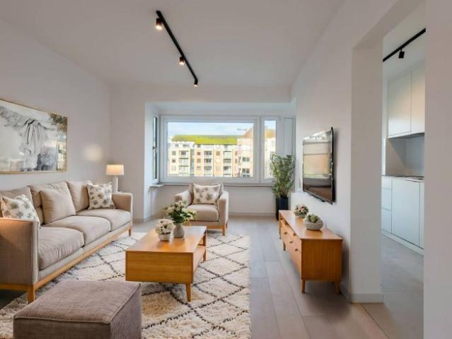 Magnifiek gerenoveerd appartement met open zicht