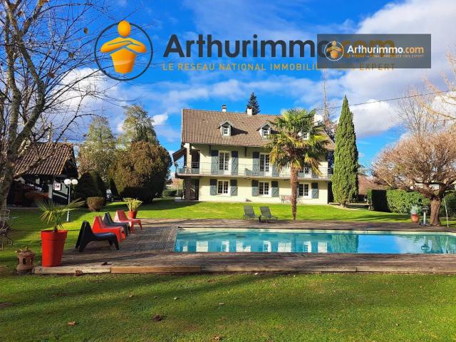 Magnifique maison 300 m2, appartement indépendant, piscine e. 300m² Saint Girons