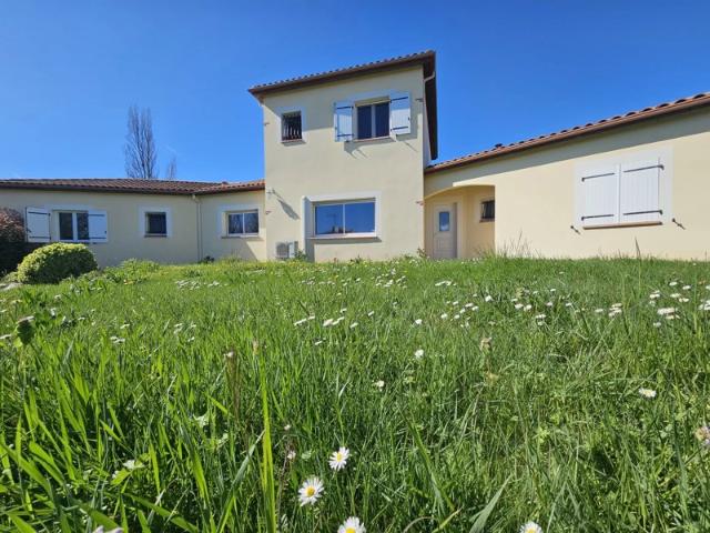 Magnifique Maison T6 Saramon de 199m² 25min d'Auch 15 min Samatan