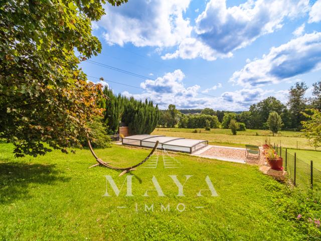Magnifique maison avec grange aménagée de 174m2 sur 7.88ares avec piscine