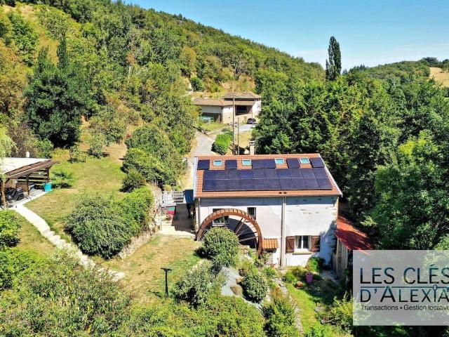 Magnifique maison avec piscine + 8300m2 de terrain