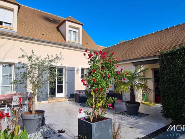 Magnifique Maison avec son grand jardin et garage
