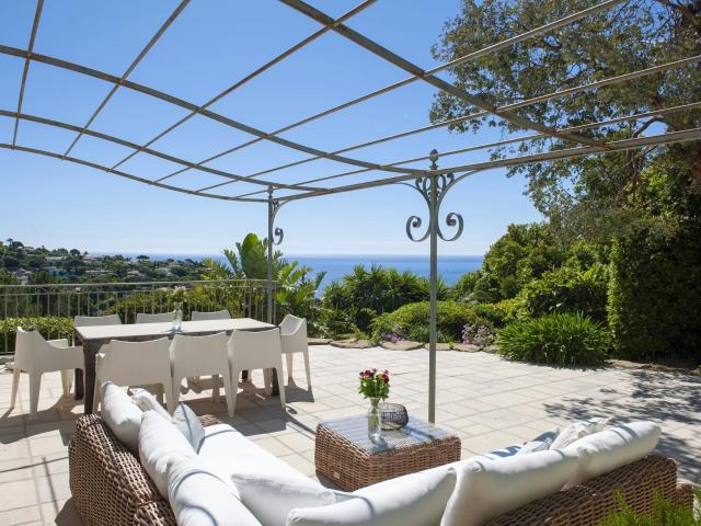 Magnifique maison avec vue sur la mer, idéale pour la locati. 130m² Les Issambres