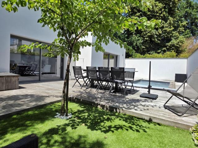 MAGNIFIQUE MAISON CONTEMPORAINE 5 CHAMBRES GARAGE CAUDERAN CENTRE
