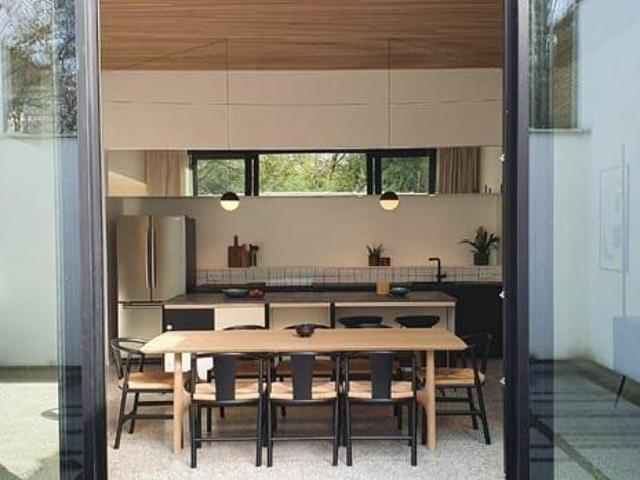 Magnifique maison d'architecte en intérieur d'îlot