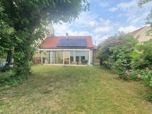 Magnifique Maison de 4 Pièces avec Jardin Paysager et Terrasse au Cœur de Montgeron