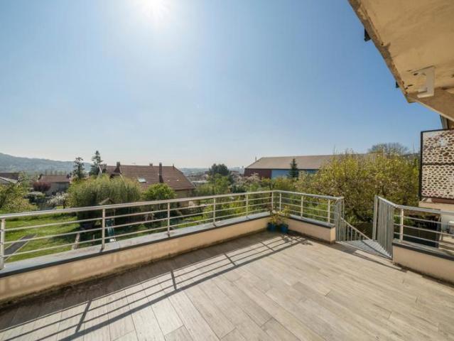 Magnifique maison de 170 m², 5 chambres avec garage et sous sol