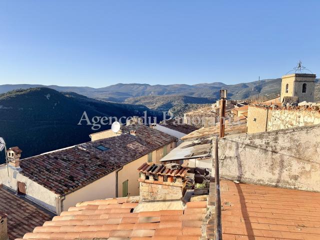 MAGNIFIQUE MAISON DE VILLAGE AVEC TOIT TERRASSE