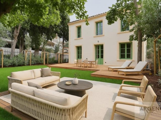 MAGNIFIQUE MAISON DE VILLE AU COEUR DE BOUTONNET