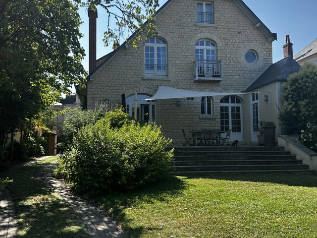 Magnifique Maison de caractère à Nevers au coeur du quartier Victor Hugo