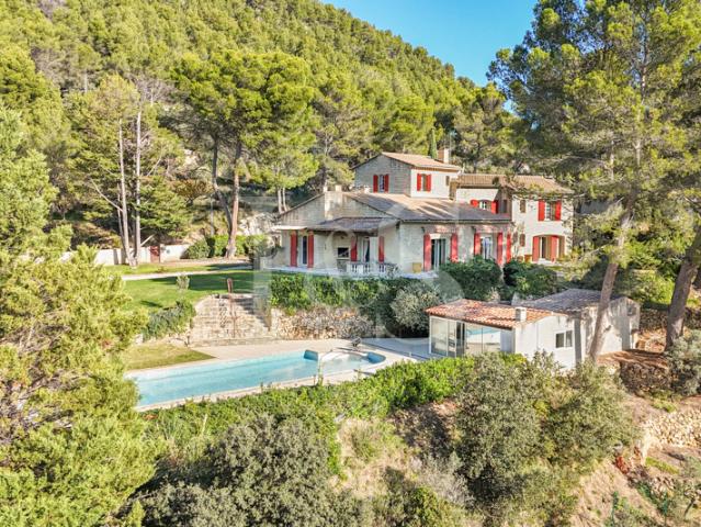 Magnifique maison de caractère de 250 m2 habitables avec pis