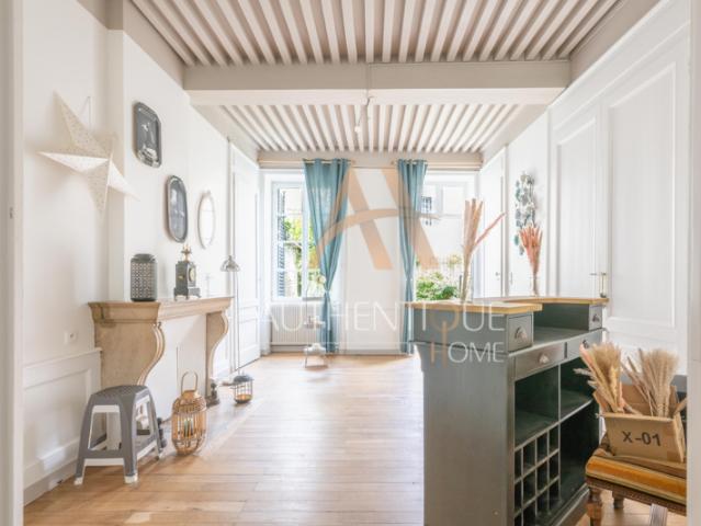 Magnifique maison de maître à Mouthier hautepierre