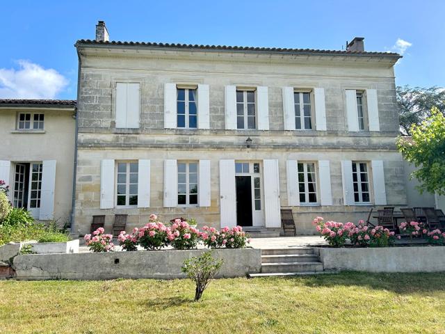 Magnifique maison de Maître avec piscine 432m² Libourne