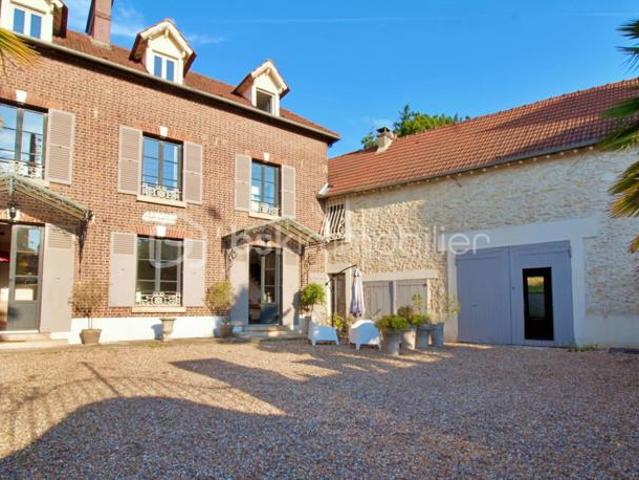 ? Magnifique Maison de maître de 1840 – Ancien four à chaux du village ?