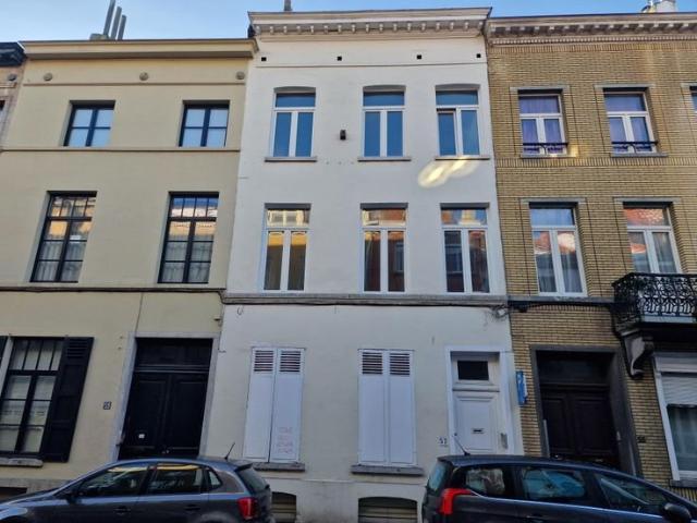Magnifique maison de rapport de 368 m2 3 apparts à rénover!
