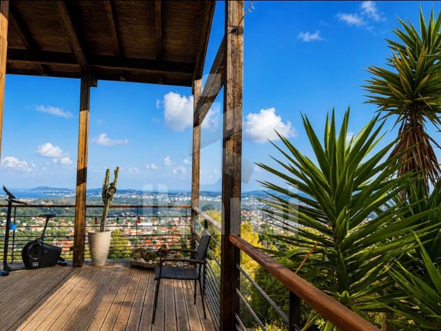 Magnifique maison en bois de 144 m2 avec vue exceptionnelle