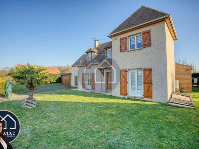 MAGNIFIQUE MAISON FAMILIALE DE 2004 182m² 5 CHAMBRES, 3 SALLES D’EAU / BAINS BEAU JARDIN SANS VIS A VIS GARAGE – AU CALME DANS UNE IMPASSE